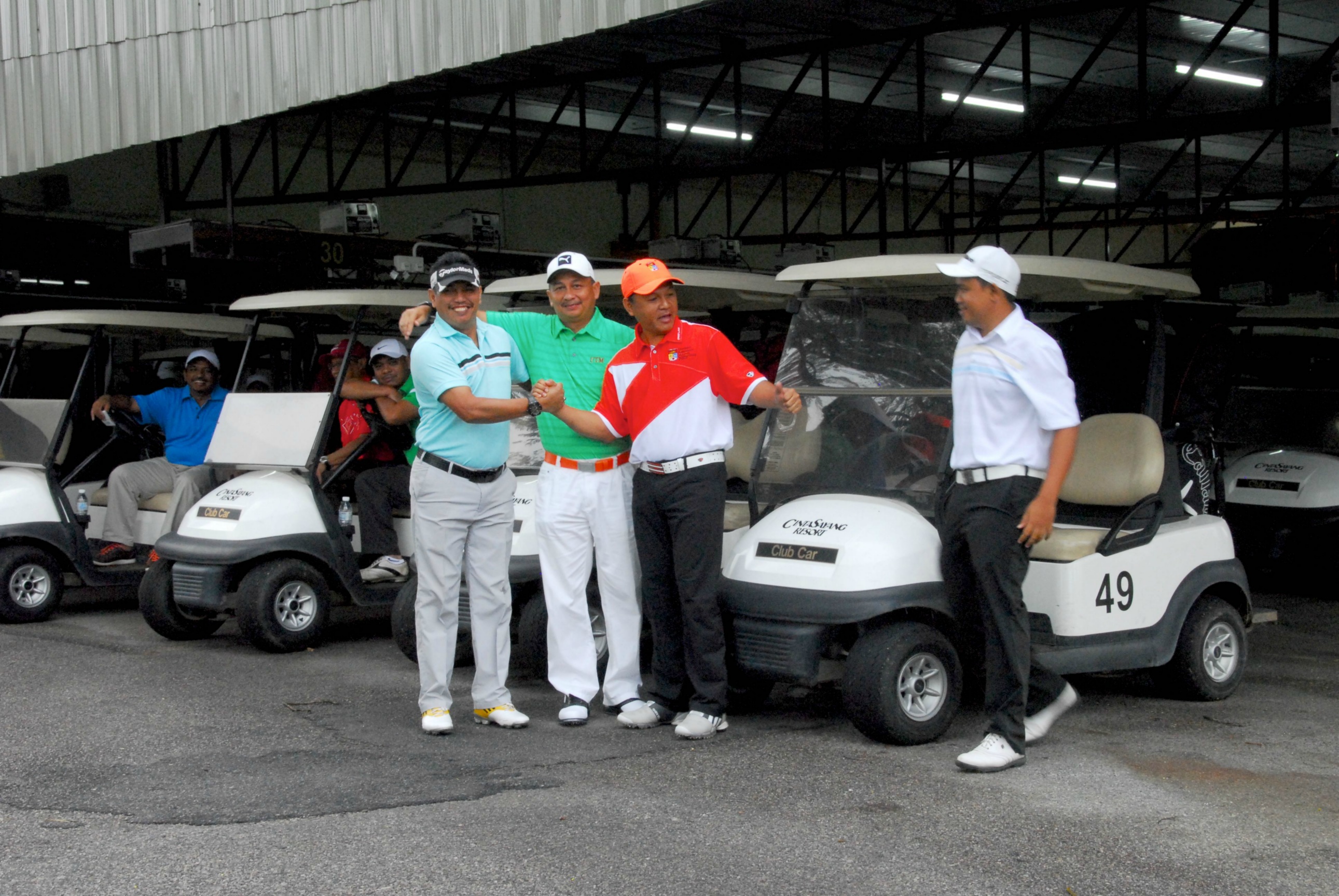 PRO15 157 GOLF DSC 0067.JPG